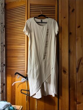 Women's Cream Short-Sleeve Midi Dress with Decorative Button Detail